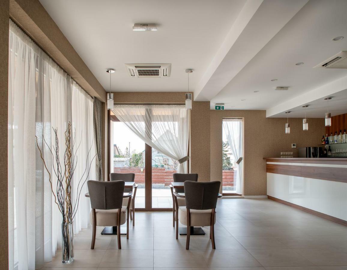 Bed and Breakfast Doresz Wellness Panzio à Újhartyán Extérieur photo